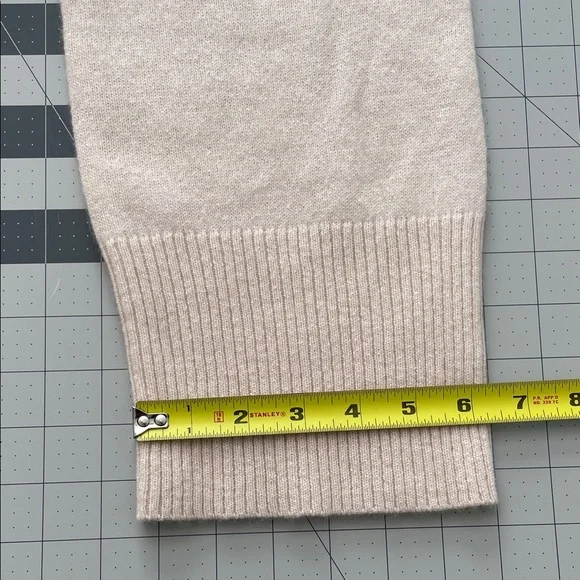Part Two Copenhagen 100% Cashmere Soft Cream V-Neck Sweater size Large - Picture 13 of 13